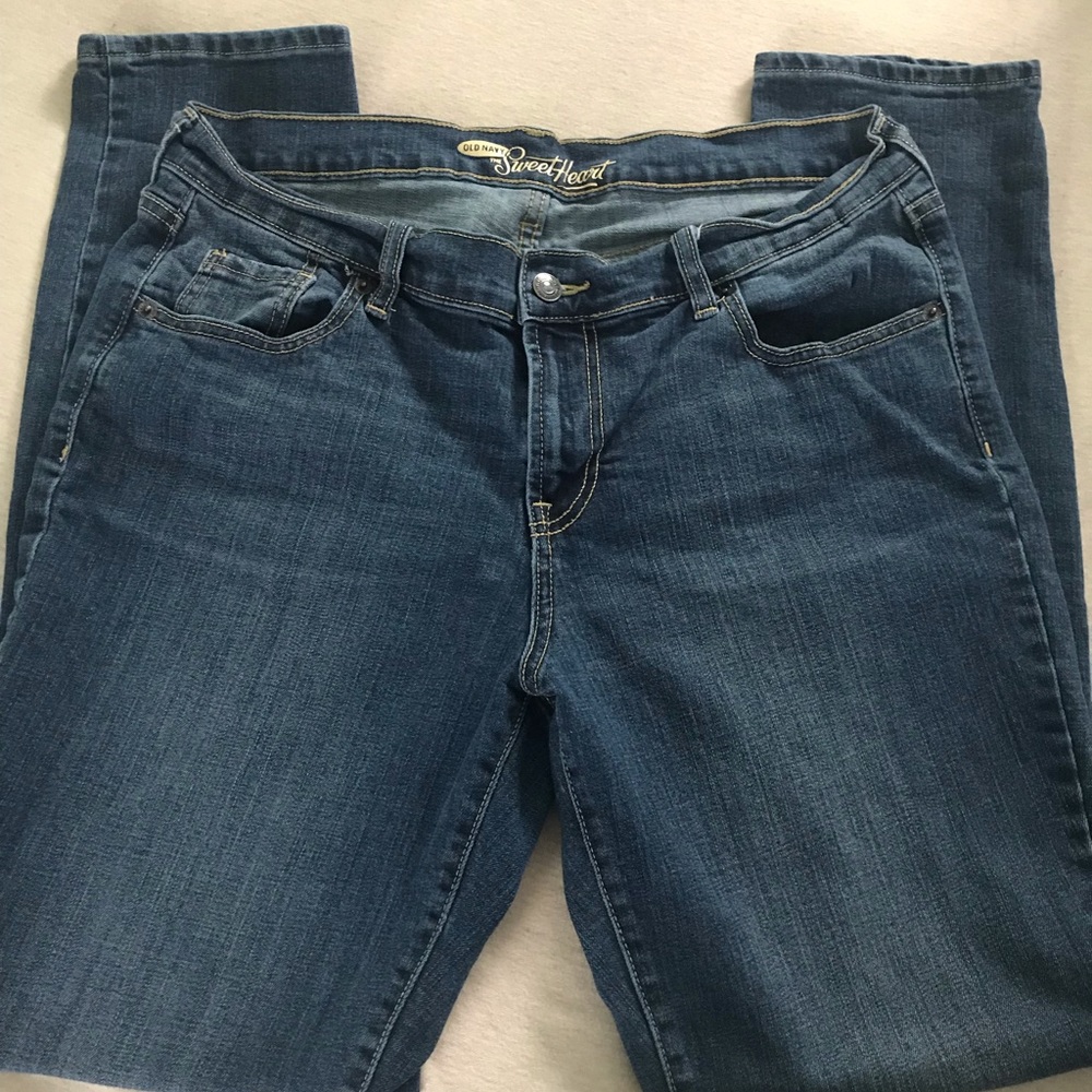 4 for $15!! Old Navy Sweetheart Skinny Jeans